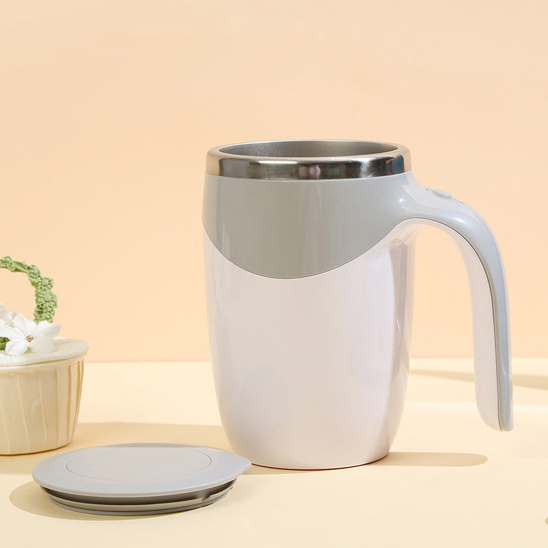 Automatisk kaffekrus med selvomrøring og låg, bærbar magnetisk blandekop
