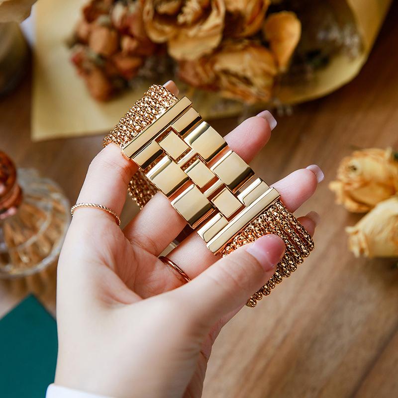 Diamantbesat kvindeur med kvartsværk