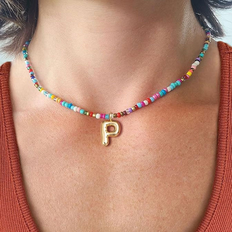 Initialhalskæde med perler