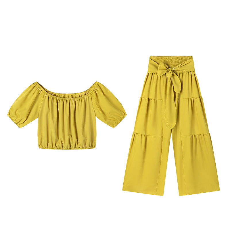 💎 50 % RABAT PÅ SÆTTET MED OFF-SHOULDER OG PUFFÆRMER! 💎 Bukser med høj talje, romantisk udskæring og strækbart stof ✨