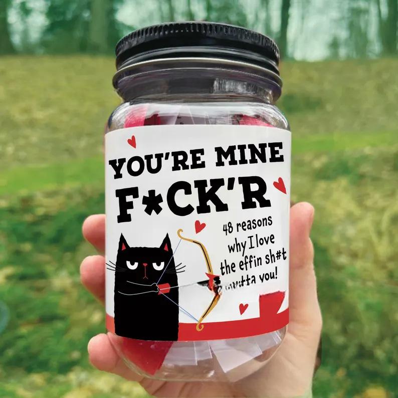 🏹❤️ Sjov Valentinsdagskrukke 😻Fortæl dem, at du elsker dem — med 48 seje citater 🎁Klar til at give i gave — ingen stress med indpakning!