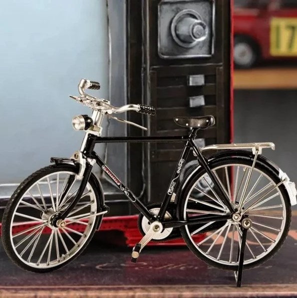 🚲 BEGRÆNSET TILBUD: 50 % RABAT! ✨ DIY-retrocykel i skala 1:10 – metallegering, realistiske detaljer, bordpynt og gave 🎁