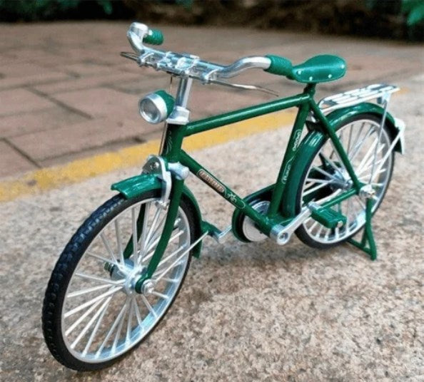 🚲 BEGRÆNSET TILBUD: 50 % RABAT! ✨ DIY-retrocykel i skala 1:10 – metallegering, realistiske detaljer, bordpynt og gave 🎁