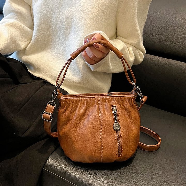 Skrynklig design, mjuk läderväska 👜✨