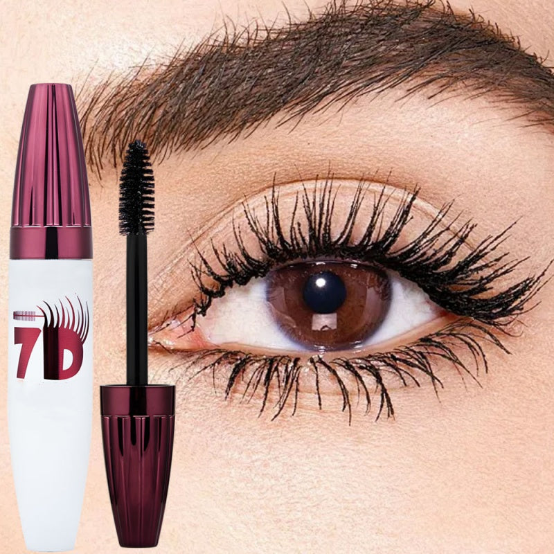 ✨ KØB 1, FÅ 1 GRATIS! 👁️ Mascara, der giver krøl og længde uden at smitte af – giver volumen, smitter ikke af og er vandfast 💫